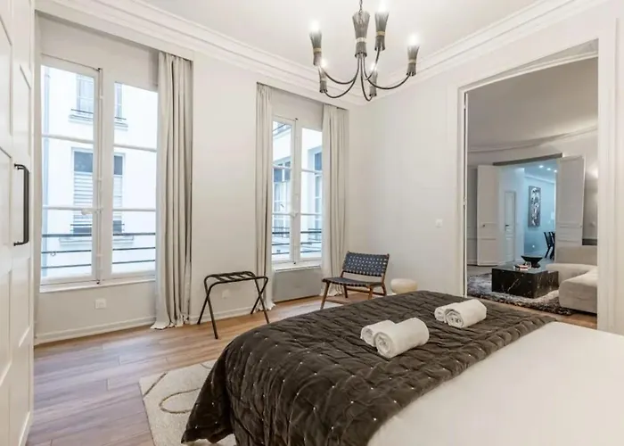 Διαμέρισμα 21#opera#louvre#paris02#2bedrooms#ac *